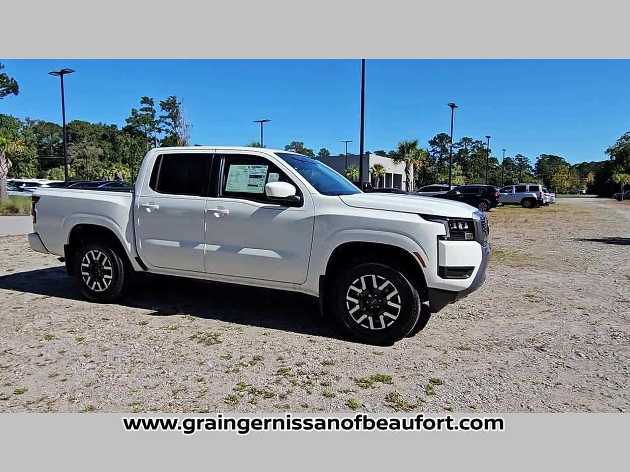 New 2026 Nissan Frontier SV image 38