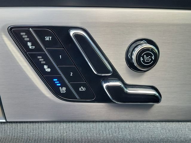 Certified 2026 Cadillac Vistiq Premium Luxury AWD/4WD image 19