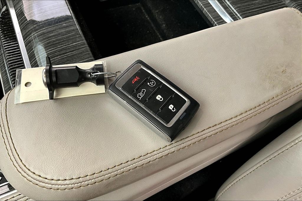 Used 2022 Jeep Wagoneer Series II image 13