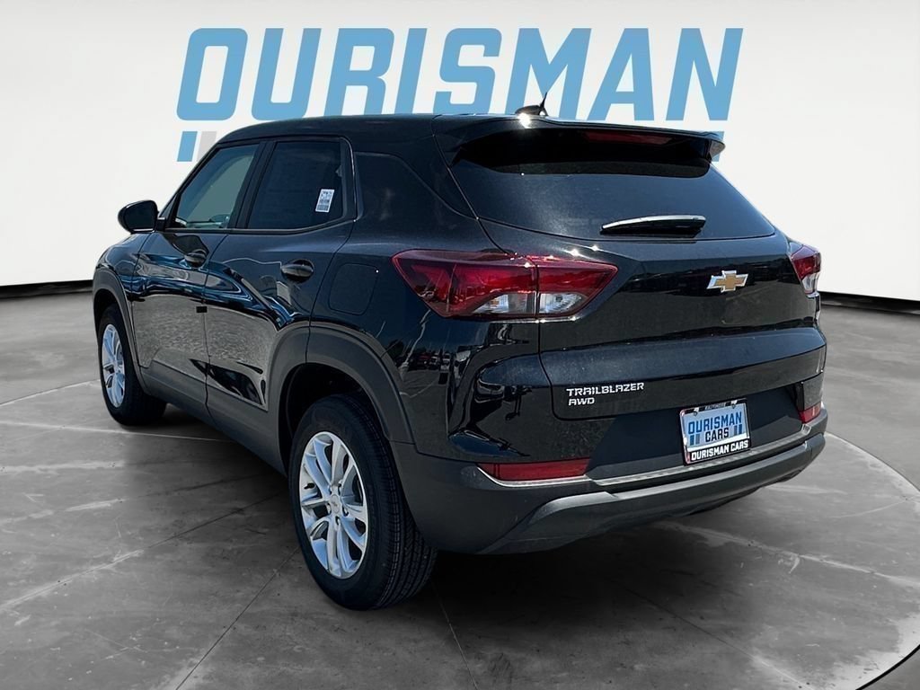 New 2026 Chevrolet TrailBlazer LS w/ LS Convenience Package AWD/4WD image 4
