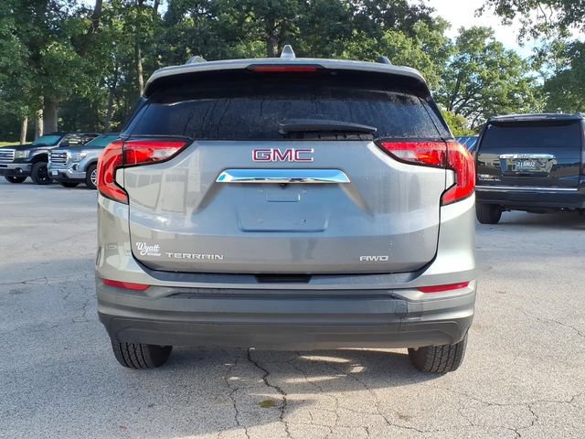 Used 2020 GMC Terrain SLE w/ Driver Convenience Package AWD/4WD image 3