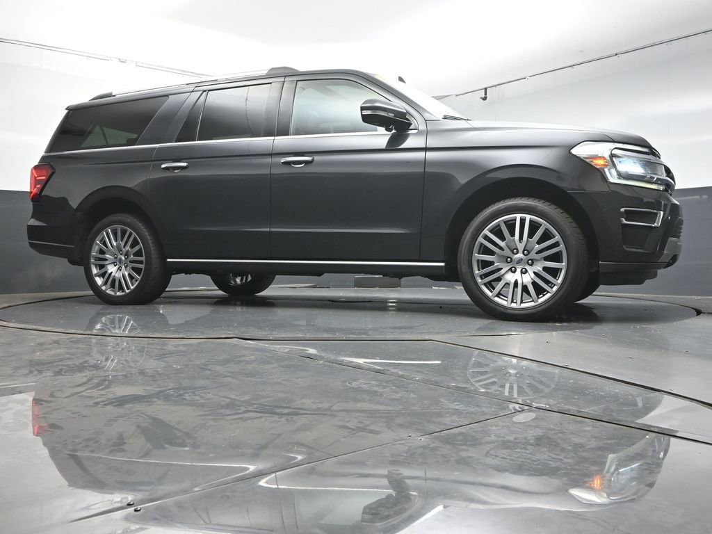 Used 2023 Ford Expedition Max Limited image 34