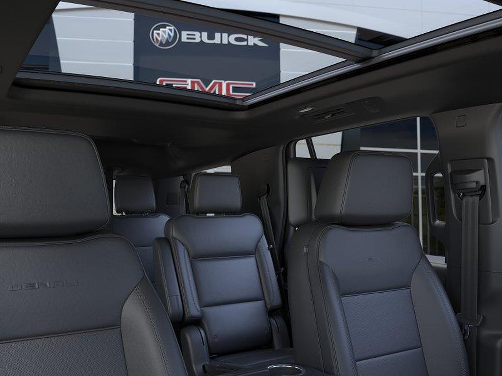New 2026 GMC Yukon Denali w/ Denali Reserve Package AWD/4WD image 24