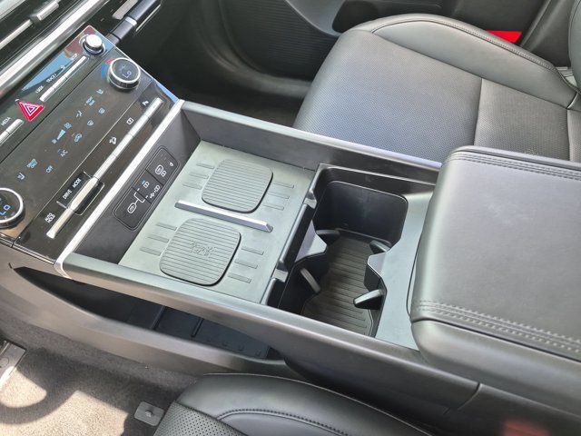 Used 2025 Hyundai Santa Fe SEL FWD image 22