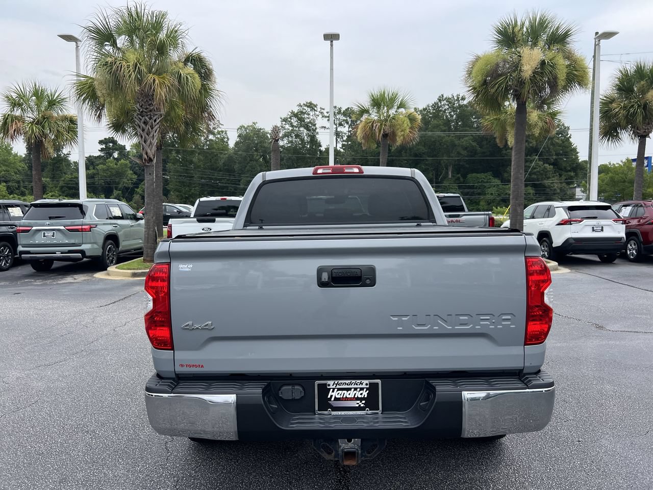 Used 2021 Toyota Tundra SR5 w/ SR5 Upgrade Package AWD/4WD image 9