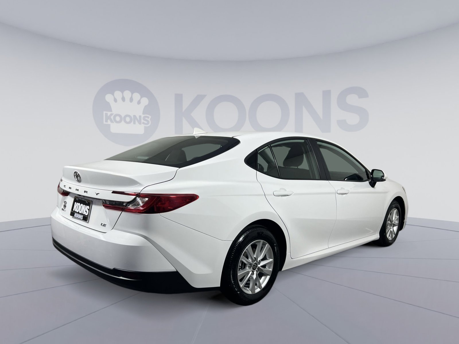 Used 2025 Toyota Camry LE image 7
