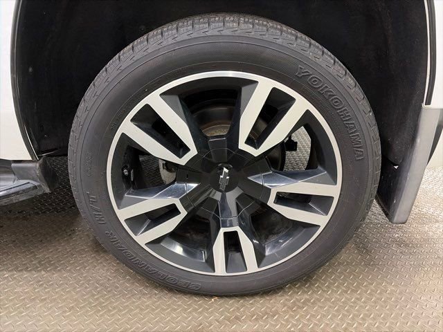 Used 2018 Chevrolet Tahoe Premier AWD/4WD image 39