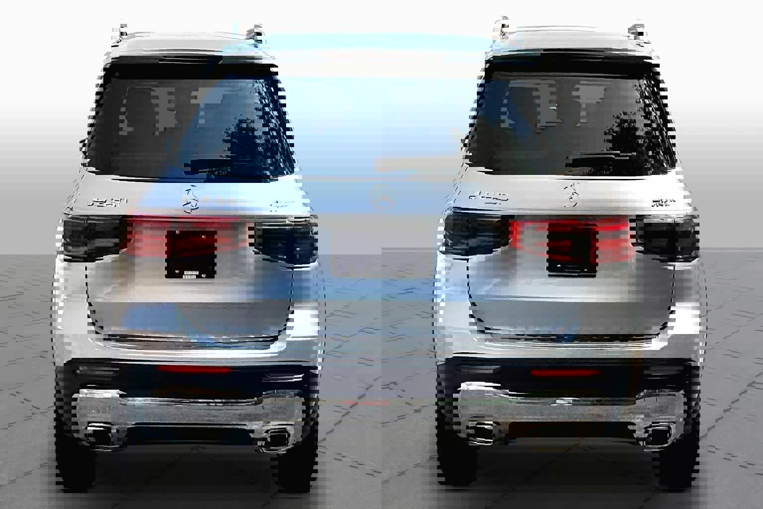 New 2026 Mercedes-Benz GLB 250 4MATIC image 5