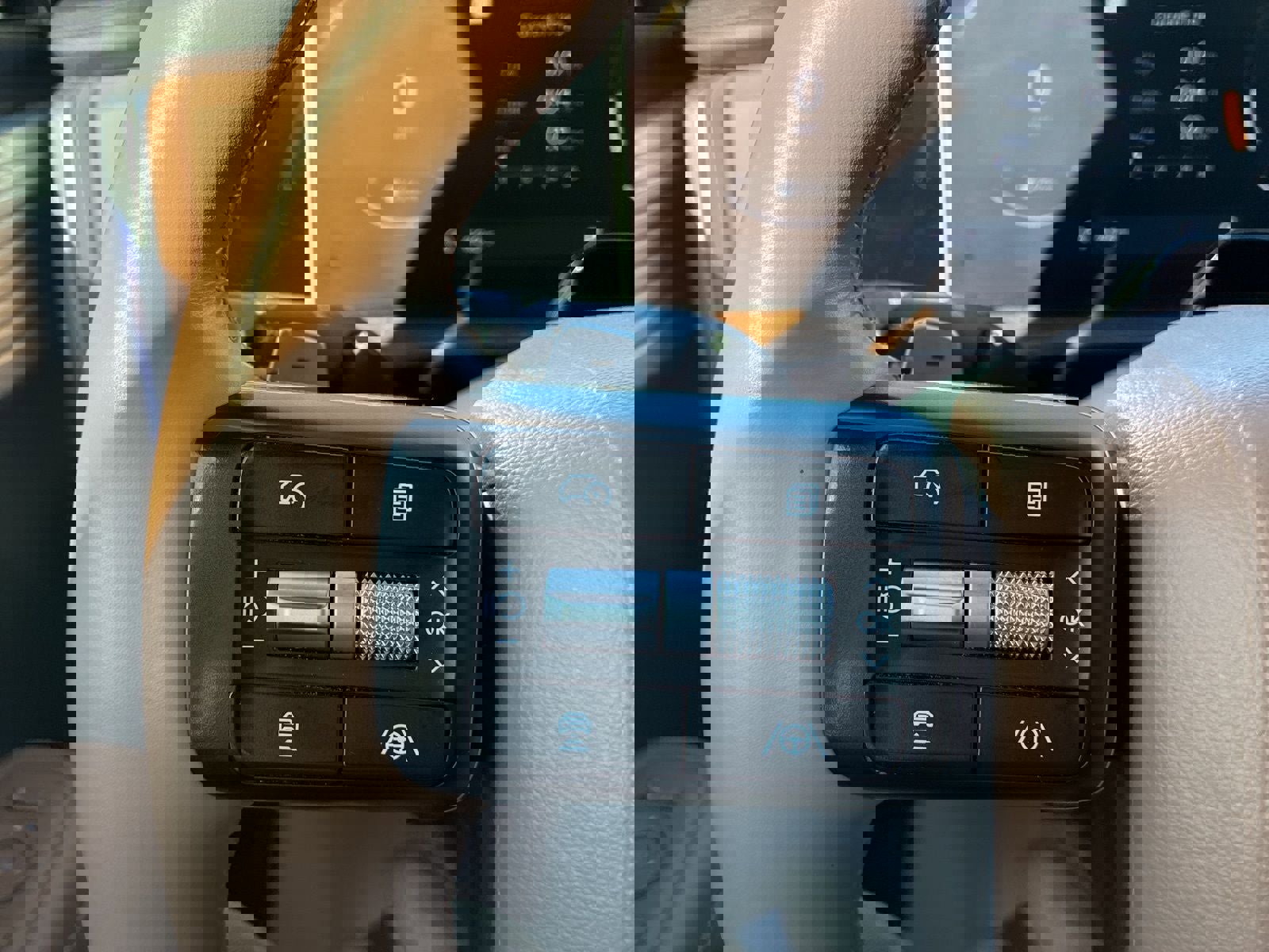 Used 2024 Hyundai Santa Fe Limited image 28