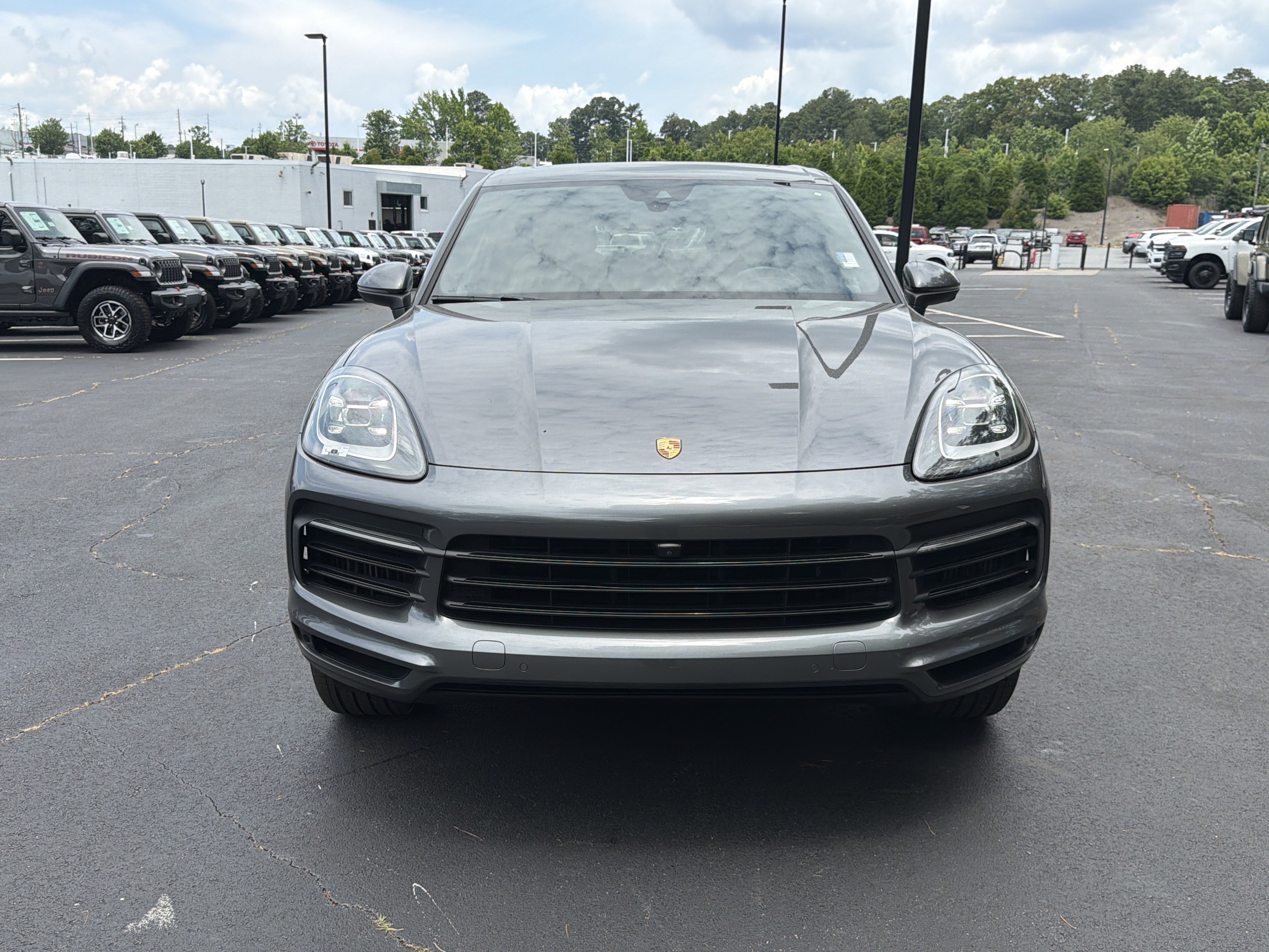 Used 2019 Porsche Cayenne AWD/4WD image 2