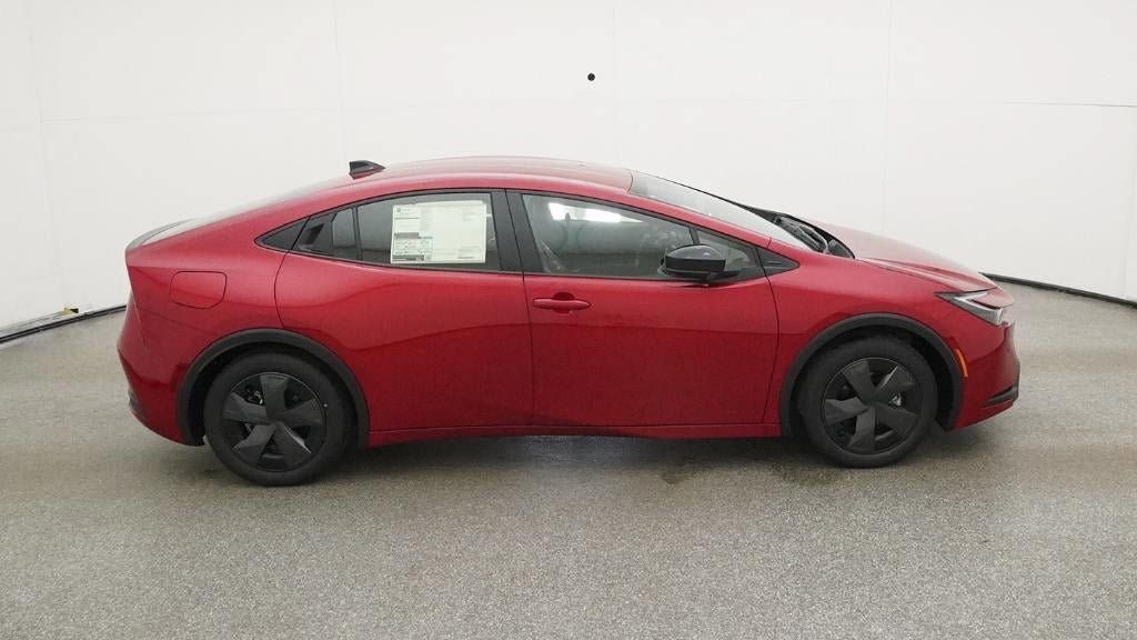New 2026 Toyota Prius Plug-In Hybrid FWD image 13