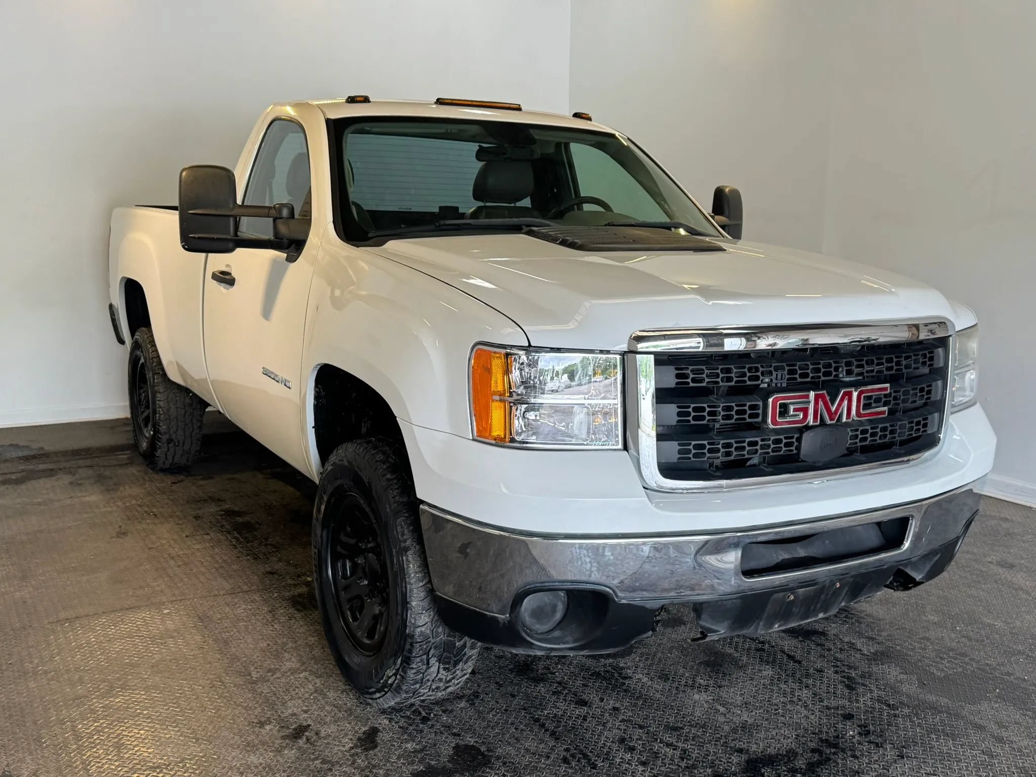 Used 2011 GMC Sierra 3500 W/T w/ Snow Plow Prep Package AWD/4WD image 3