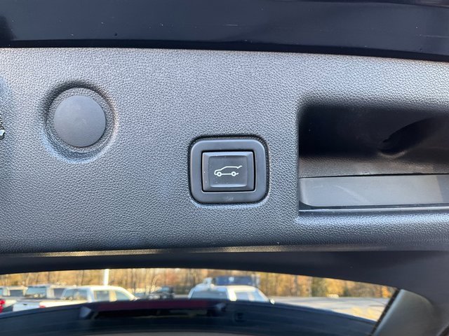 Used 2020 Chevrolet Equinox Premier image 18