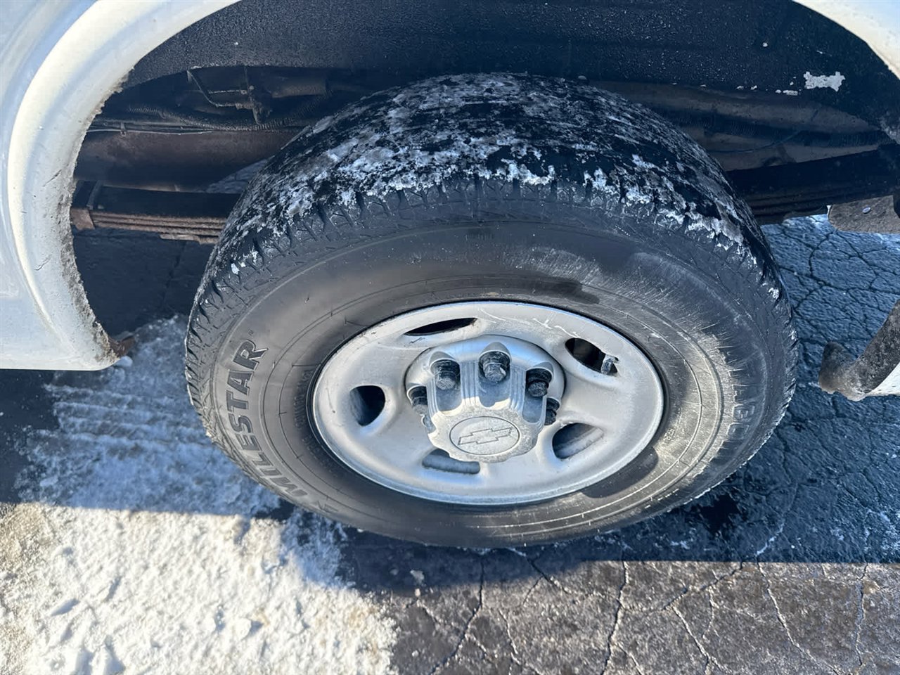 Used 2016 Chevrolet Express 2500 image 12