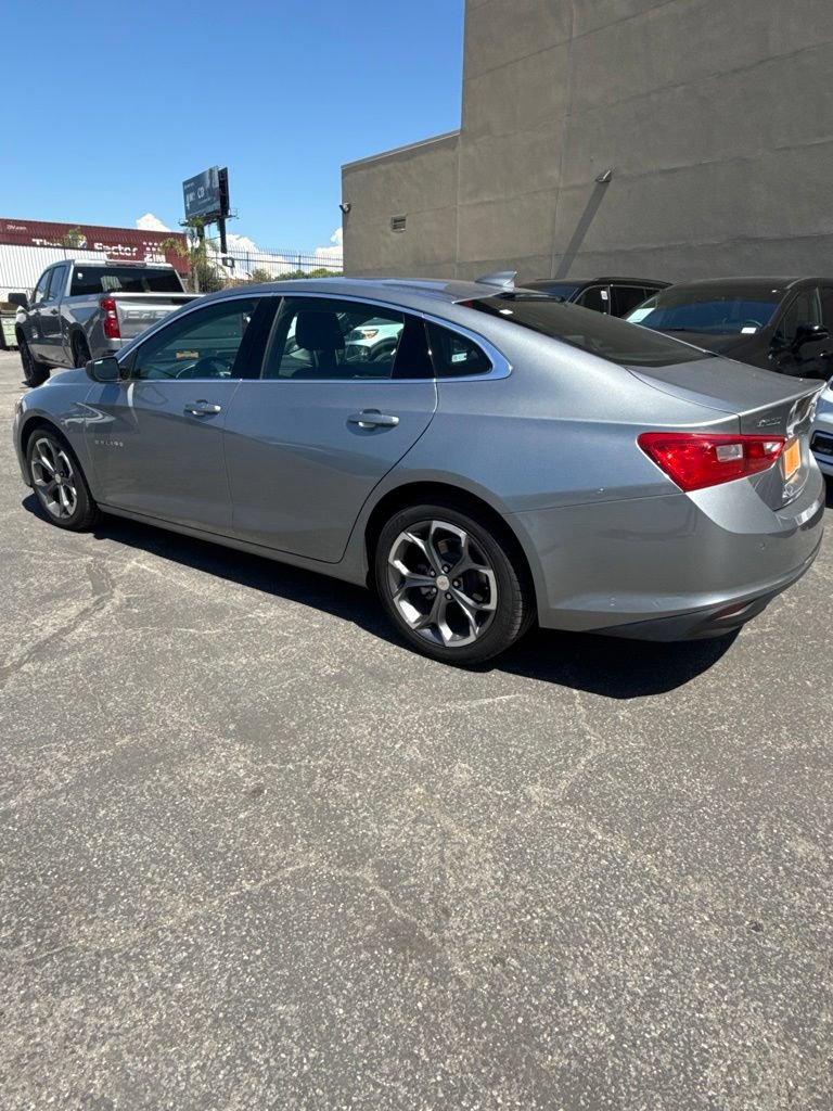 Used 2024 Chevrolet Malibu LT FWD image 3