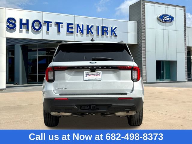 New 2025 Ford Explorer Active image 7