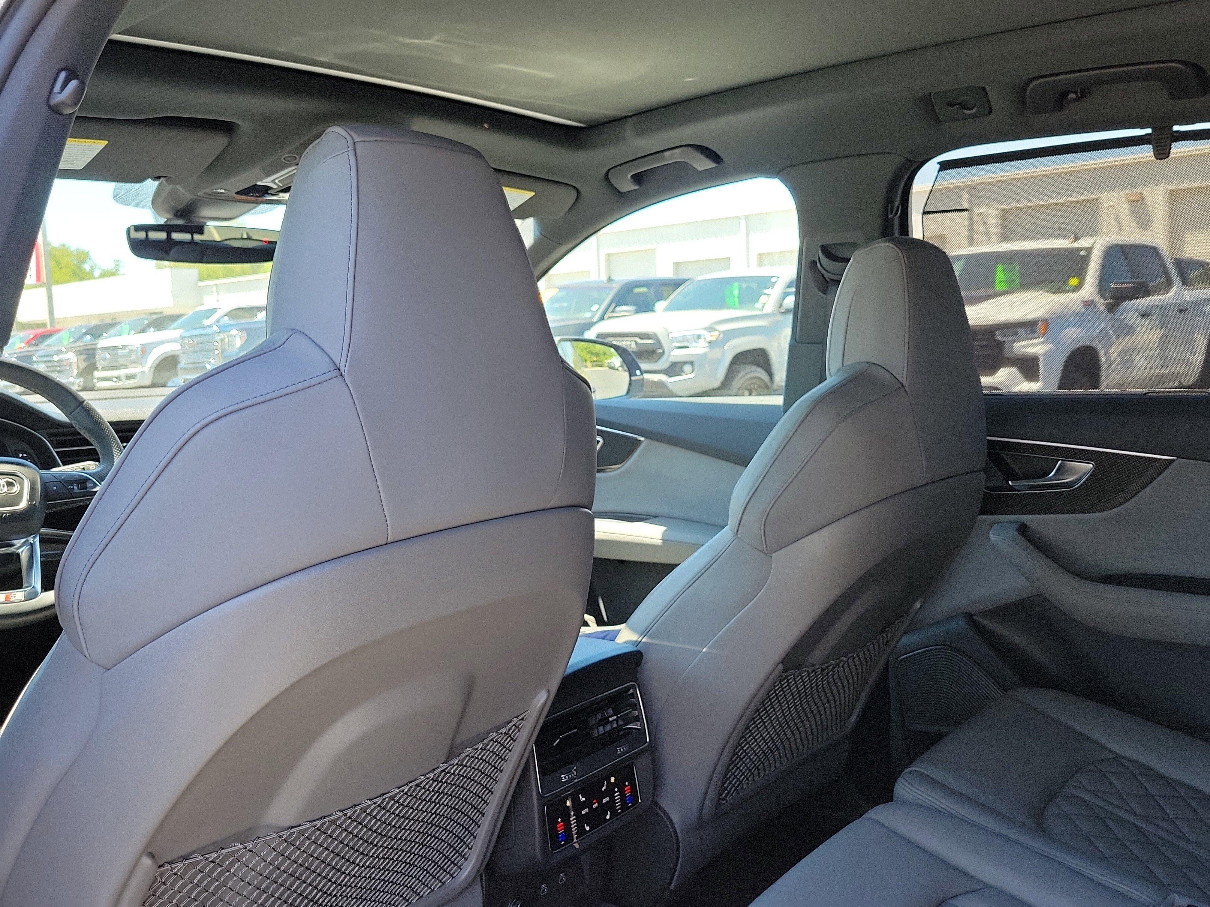 Used 2023 Audi SQ7 Prestige AWD/4WD image 14