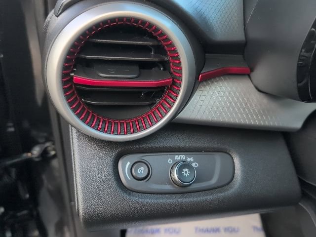 Used 2024 Chevrolet Trax RS FWD image 20