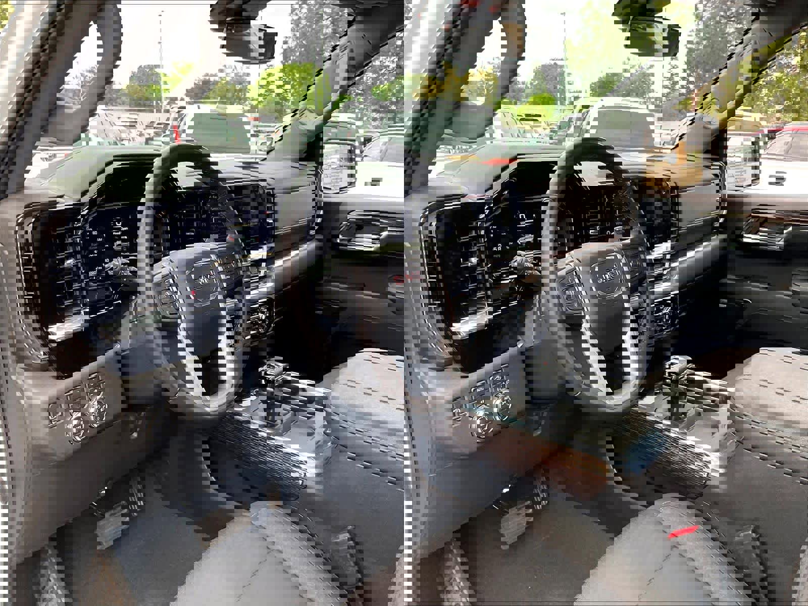 Used 2023 GMC Sierra 1500 Elevation w/ Preferred Package image 15