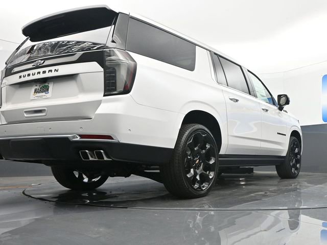 New 2025 Chevrolet Suburban High Country image 25