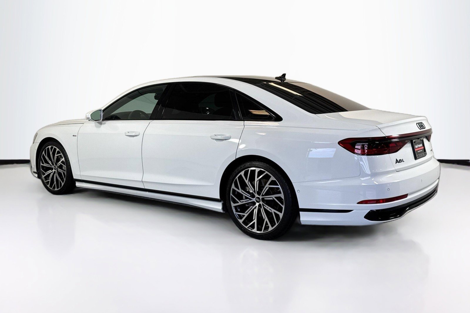 Used 2022 Audi A8 L 3.0T w/ Executive Package image 7