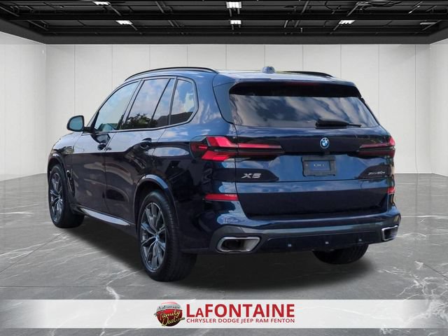 Used 2024 BMW X5 xDrive50e w/ Executive Package AWD/4WD image 3