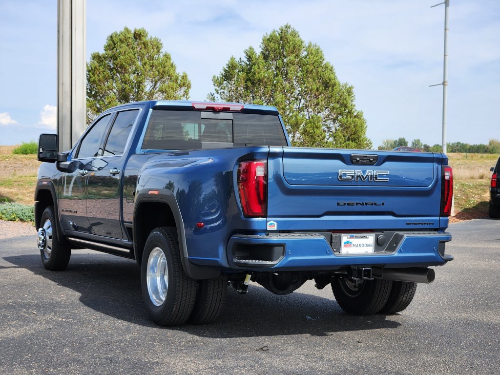 New 2026 GMC Sierra 3500 Denali Ultimate w/ LPO, Black Badging Package AWD/4WD image 2