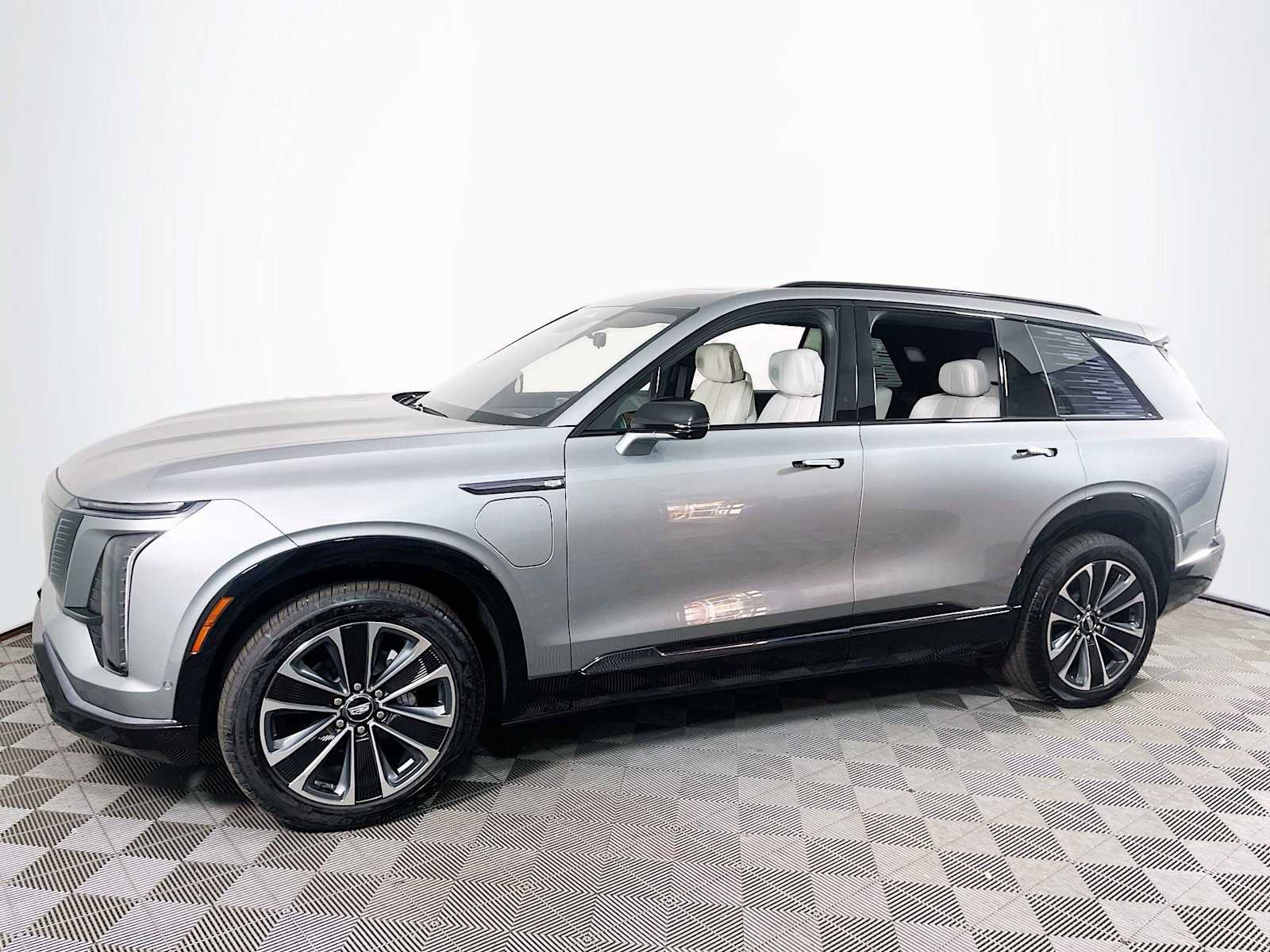 New 2026 Cadillac Vistiq Sport w/ LPO, Floor Liner Package