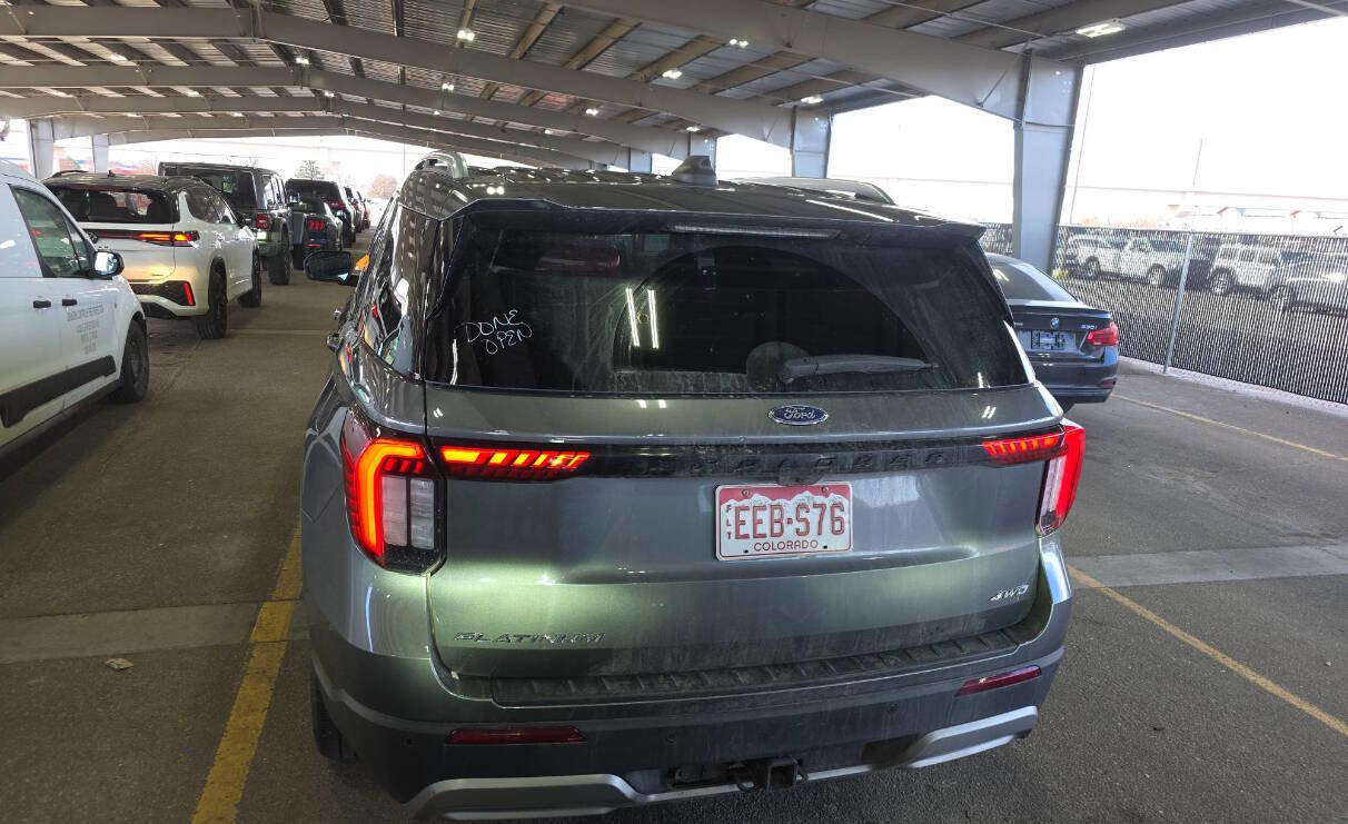 Used 2025 Ford Explorer Platinum w/ LUX Leather Package image 3