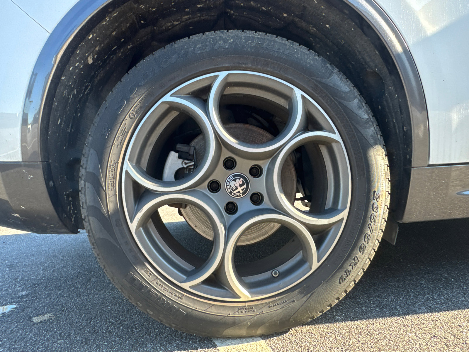 Used 2024 Alfa Romeo Stelvio Ti image 20