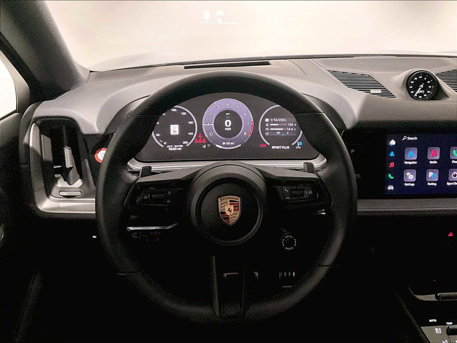 Used 2025 Porsche Cayenne S image 16