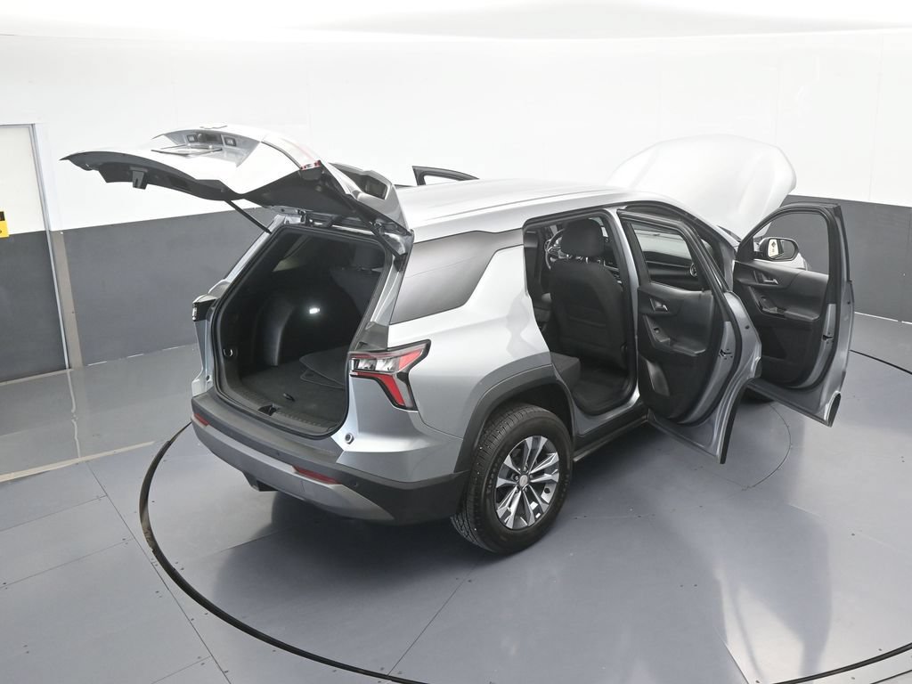 Used 2026 Chevrolet Equinox LT FWD image 65