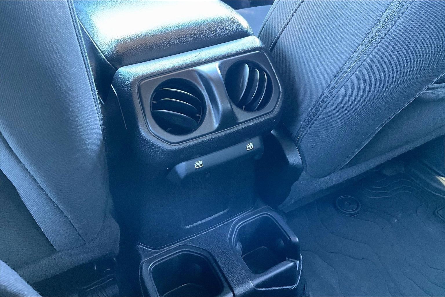 Used 2021 Jeep Wrangler Unlimited Willys image 24