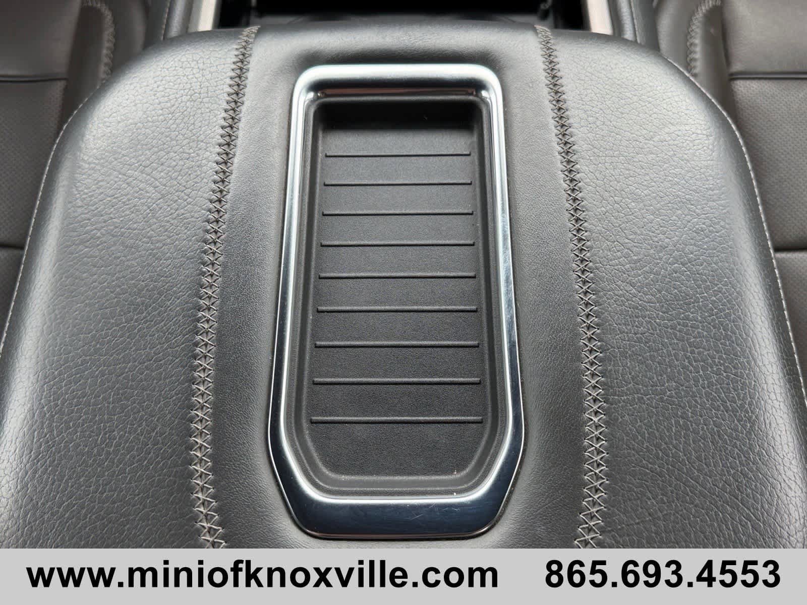 Used 2022 GMC Yukon XL Denali w/ Denali Premium Package image 19