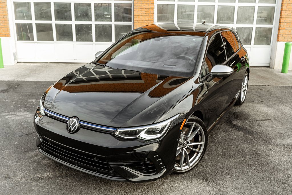 Used 2024 Volkswagen Golf R image 2