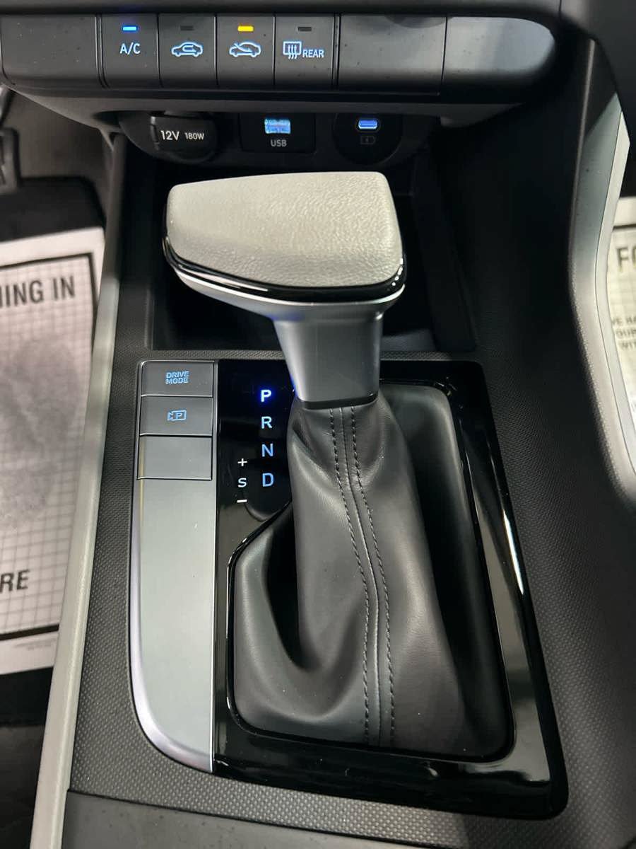 New 2026 Hyundai Elantra SE FWD image 7