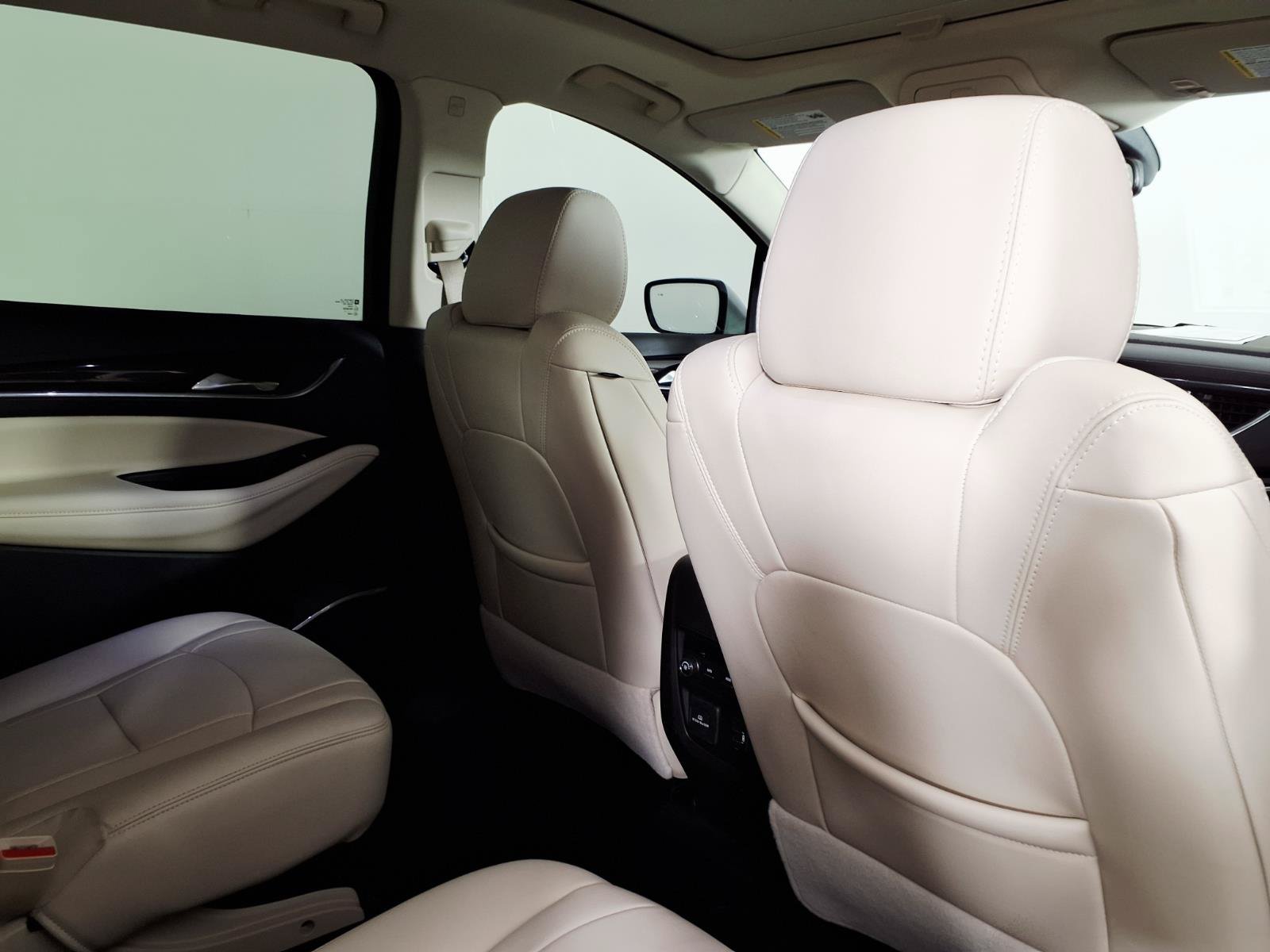 Used 2023 Buick Enclave Essence w/ Experience Buick Package FWD image 11