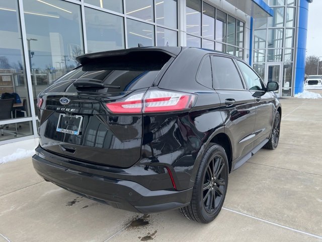 Used 2022 Ford Edge ST-Line image 3