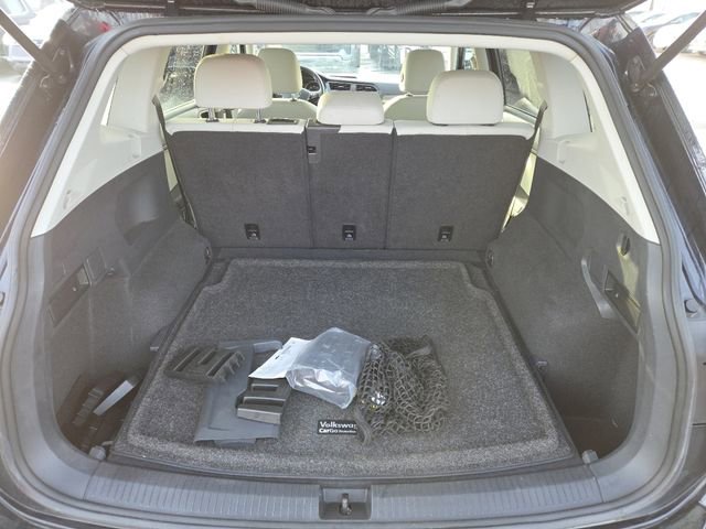 Used 2019 Volkswagen Tiguan S image 25