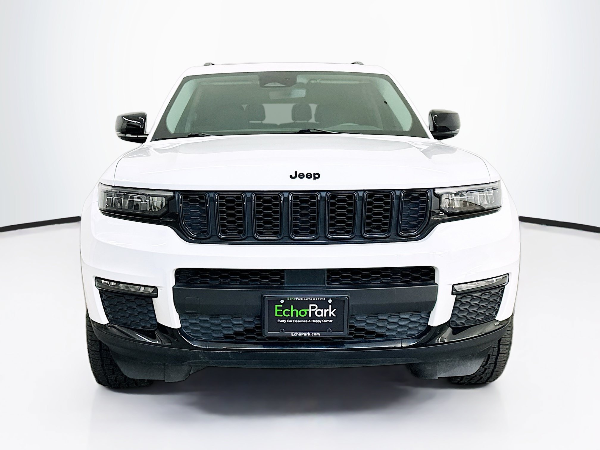 Used 2023 Jeep Grand Cherokee L Limited w/ Black Appearance Package AWD/4WD image 2