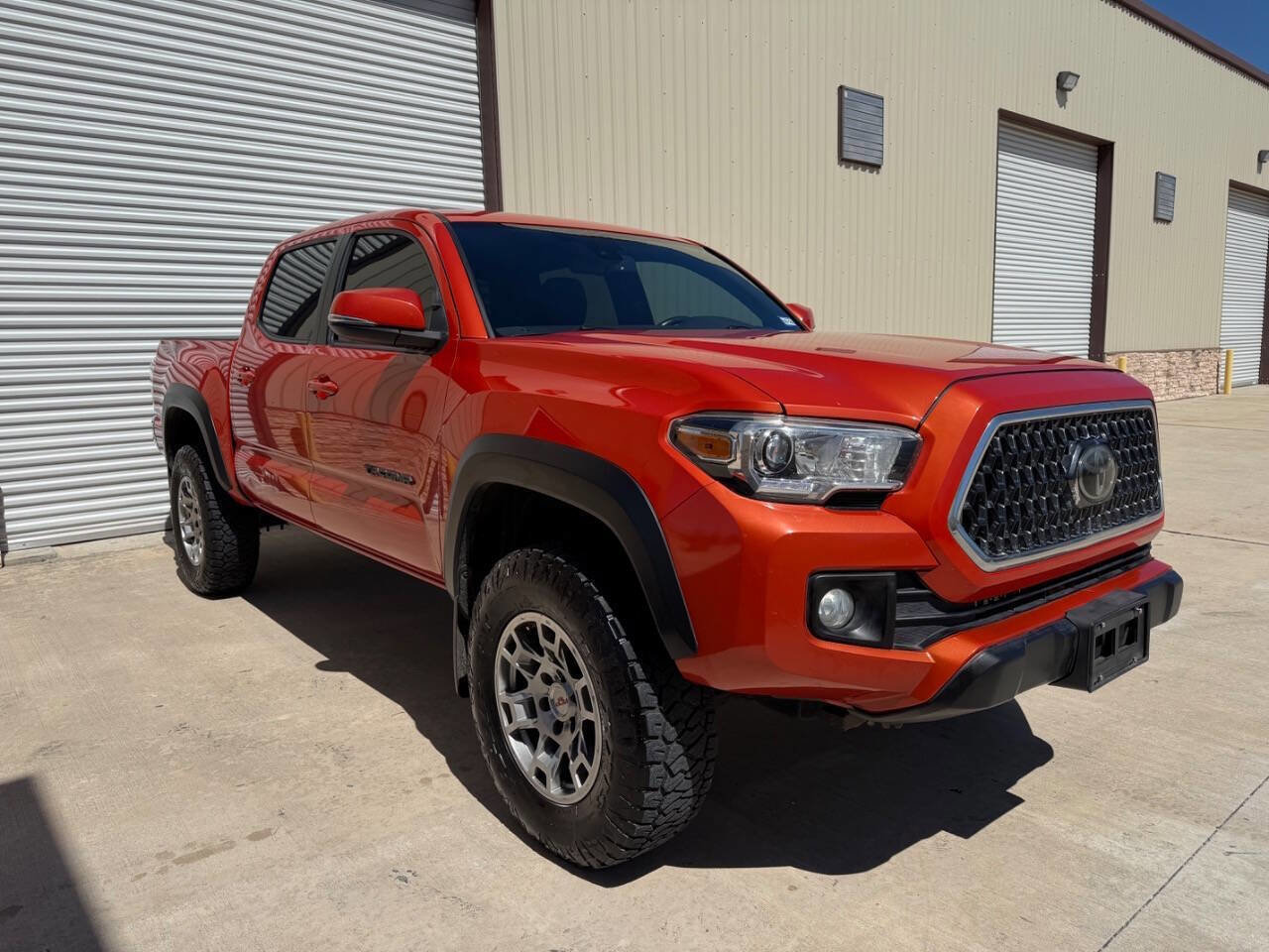 Used 2018 Toyota Tacoma TRD Off-Road image 4
