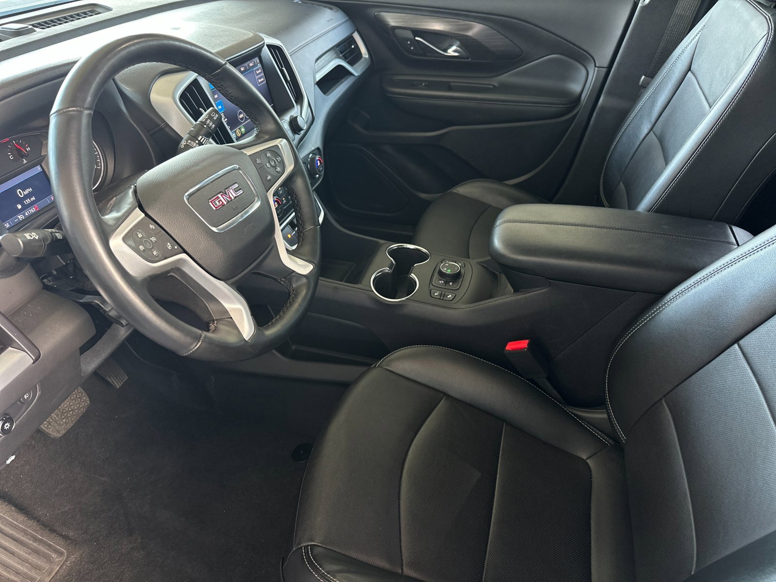Used 2024 GMC Terrain SLT image 9