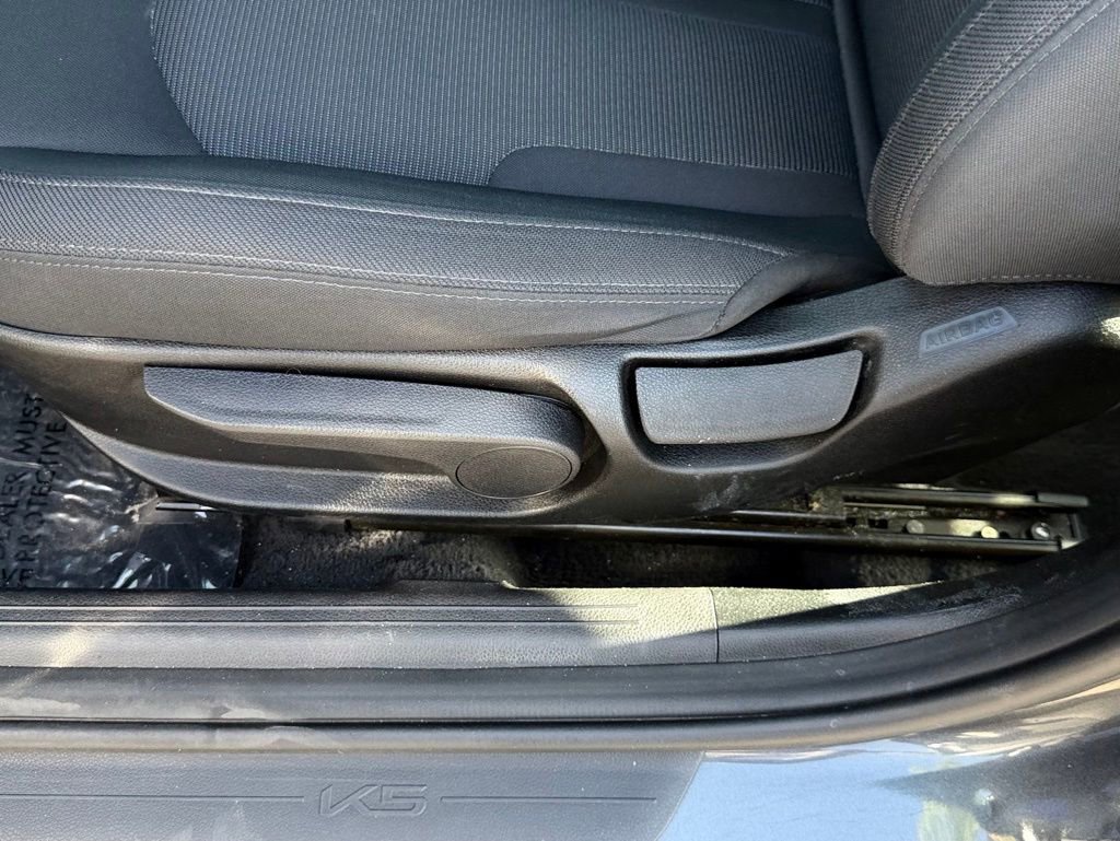 Used 2023 Kia K5 LXS FWD image 17