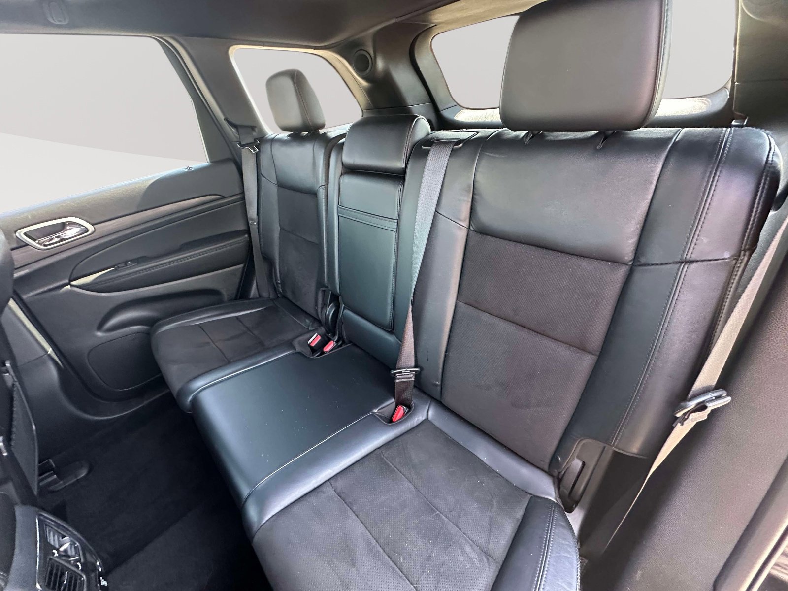 Used 2022 Jeep Grand Cherokee Laredo X image 26