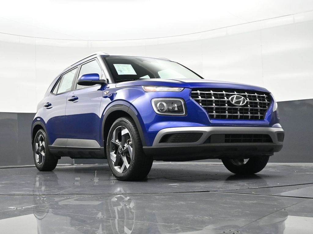Used 2023 Hyundai Venue Limited image 35