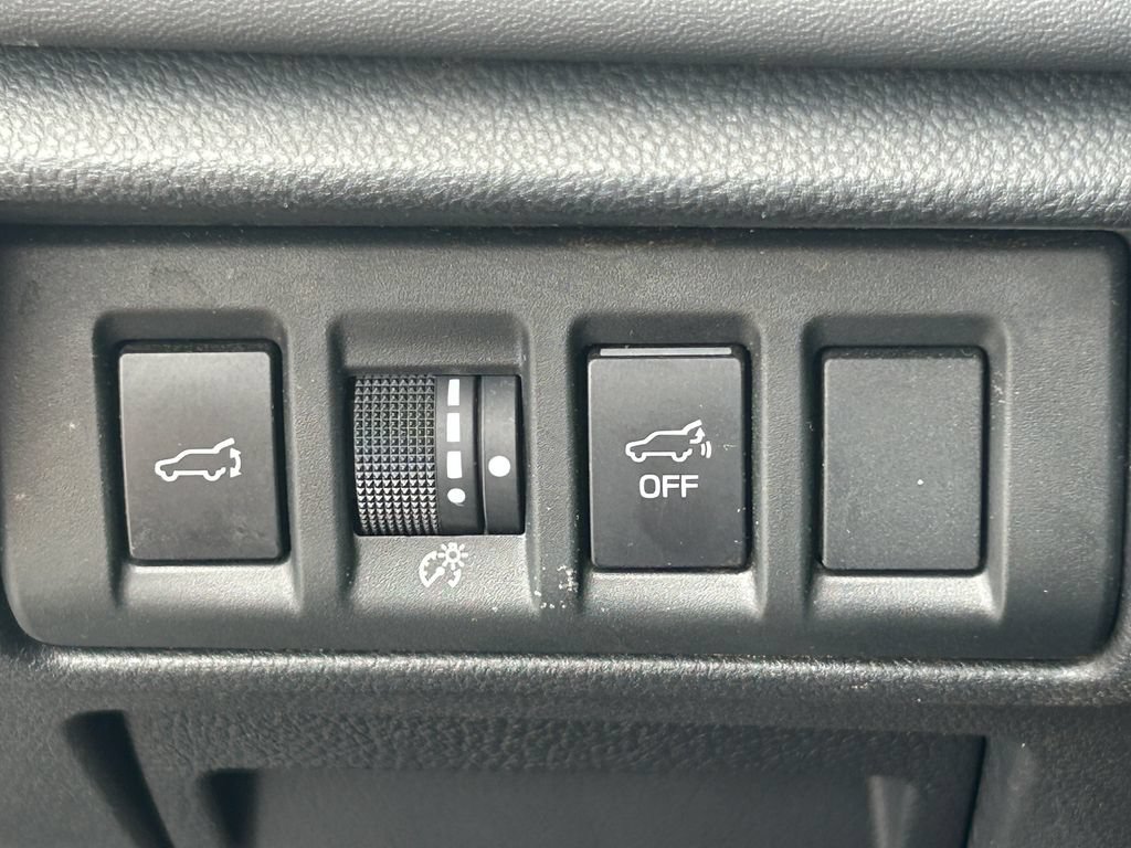 Used 2020 Subaru Outback Limited AWD/4WD image 23