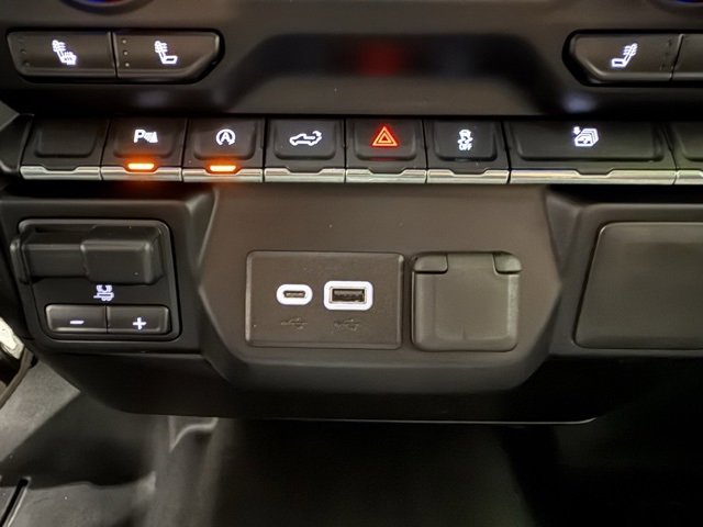 Used 2020 Chevrolet Silverado 1500 LT w/ True North Edition image 21