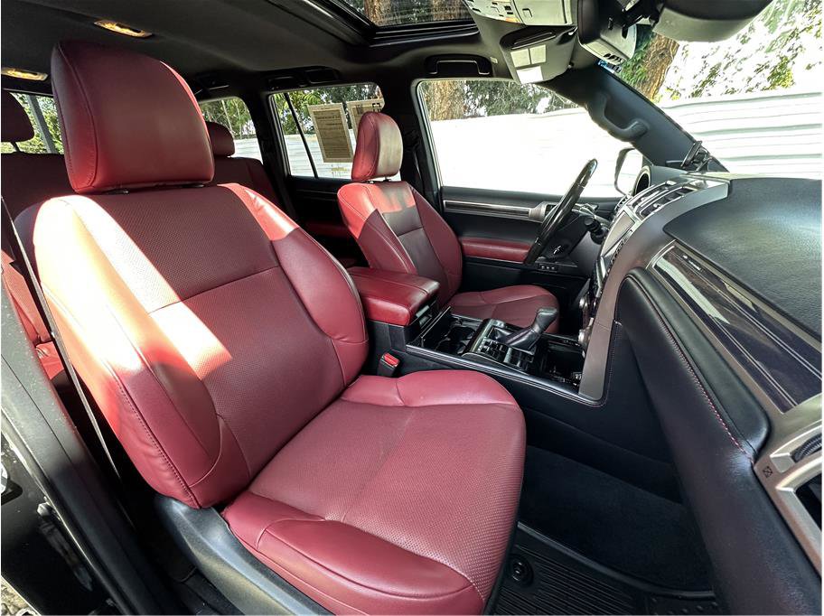 Used 2020 Lexus GX 460 Premium w/ Premium Package AWD/4WD image 4