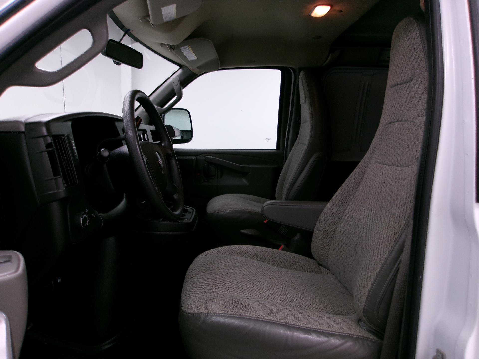 Used 2024 GMC Savana 2500 Extended w/ Driver Convenience Package RWD image 7