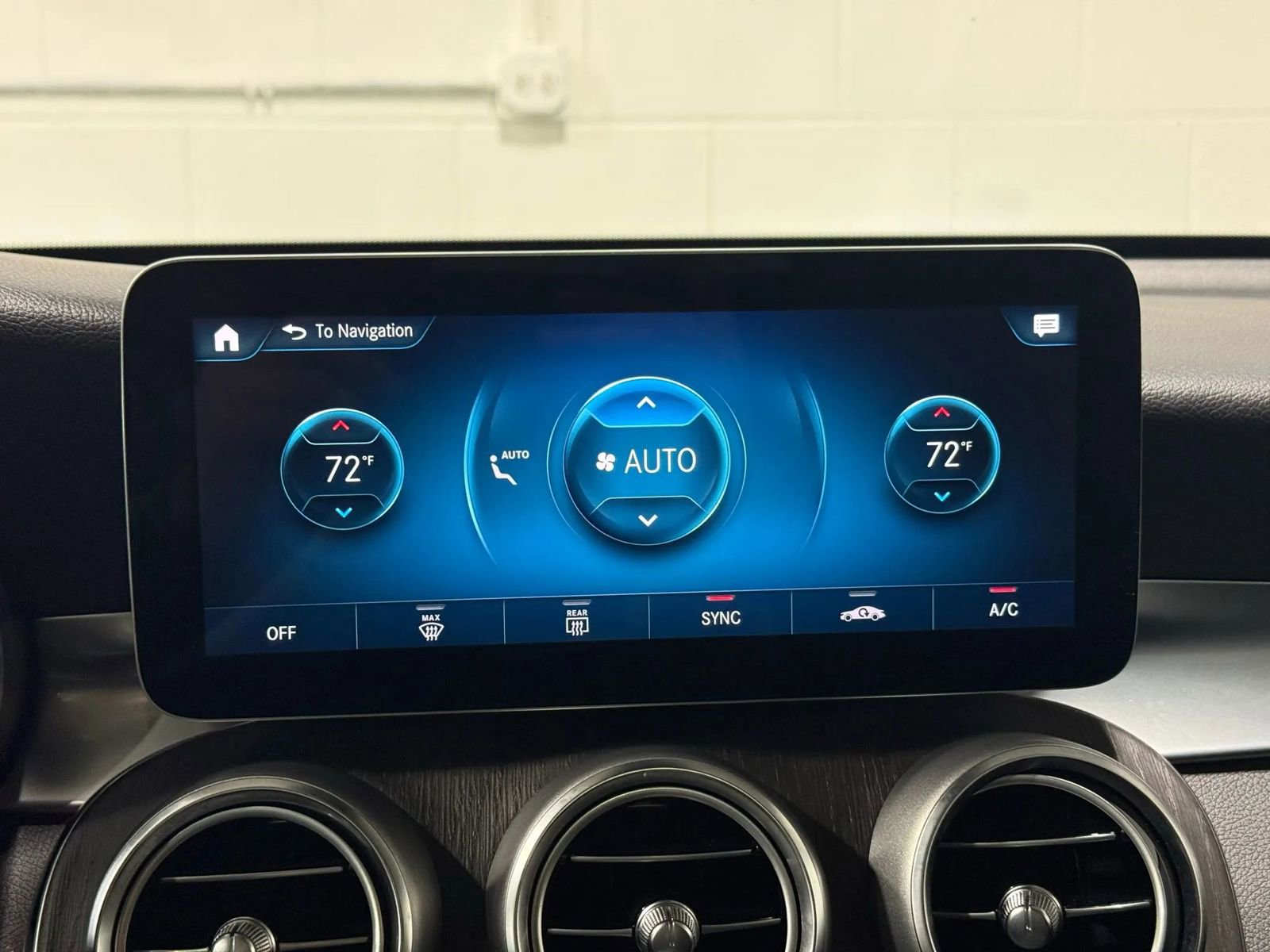 Used 2021 Mercedes-Benz GLC 300 GLC 300 4MATIC Sport Utility 4 image 32